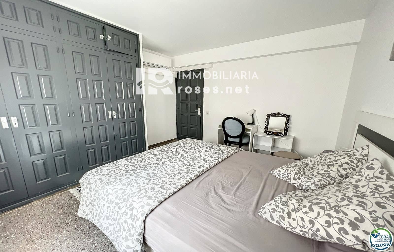 6 slaapkamer Appartement te koop in Roses - € 315.000 (Ref: 7980733)