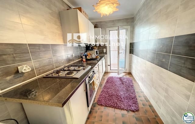 6 slaapkamer Appartement te koop in Roses - € 315.000 (Ref: 7980733)