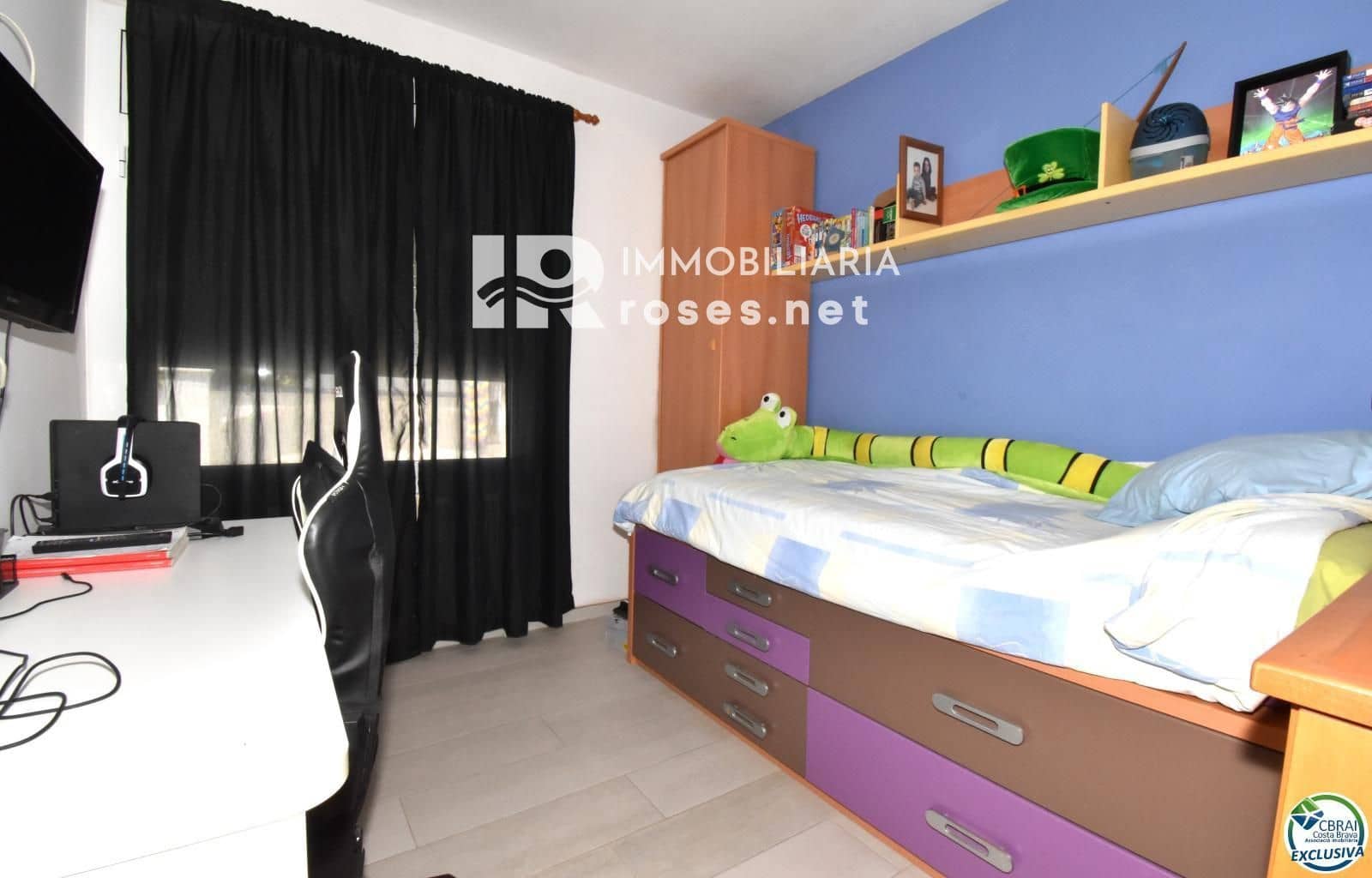 4 bedroom Villa for sale in Empuriabrava with pool garage - € 349,000 (Ref: 8023833)