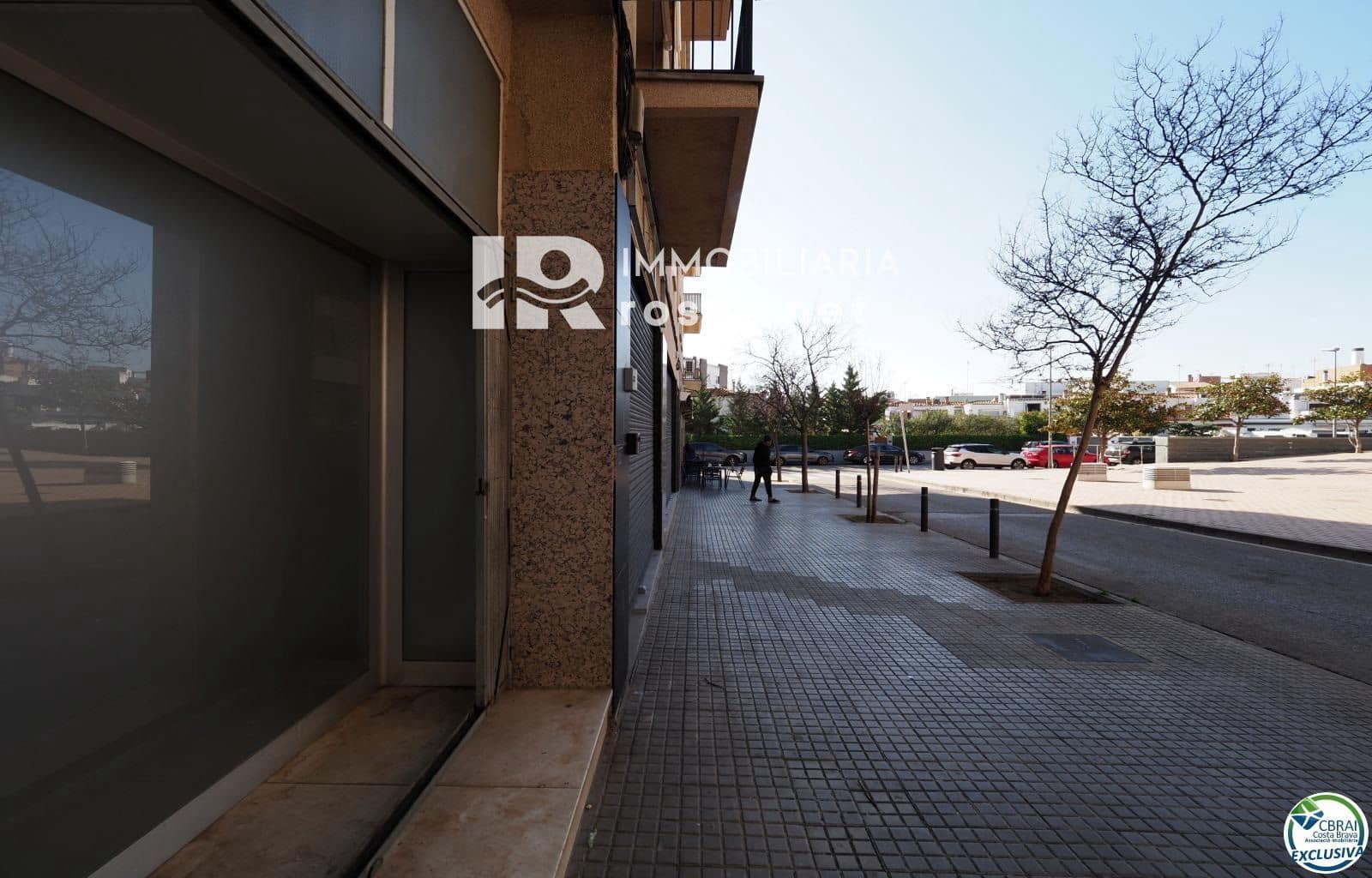 Commercial for sale in Roses - € 95,000 (Ref: 8110531)