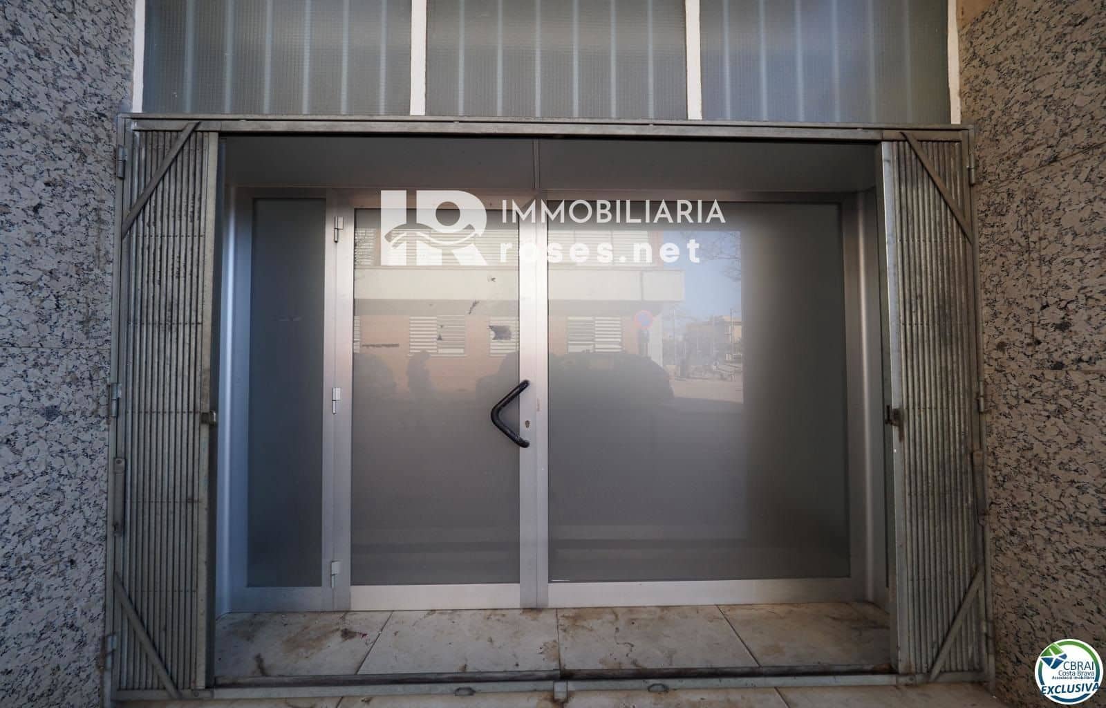 Commercial for sale in Roses - € 95,000 (Ref: 8110531)