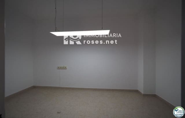 Erhverv til salg i Roses - € 95.000 (Ref: 8110531)