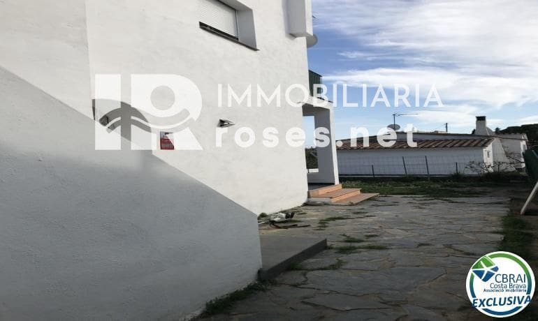 5 slaapkamer Villa te koop in Roses - € 460.000 (Ref: 8198962)