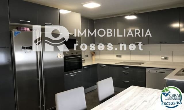 5 slaapkamer Villa te koop in Roses - € 460.000 (Ref: 8198962)