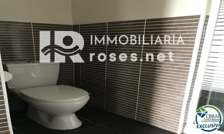 5 slaapkamer Villa te koop in Roses - € 460.000 (Ref: 8198962)