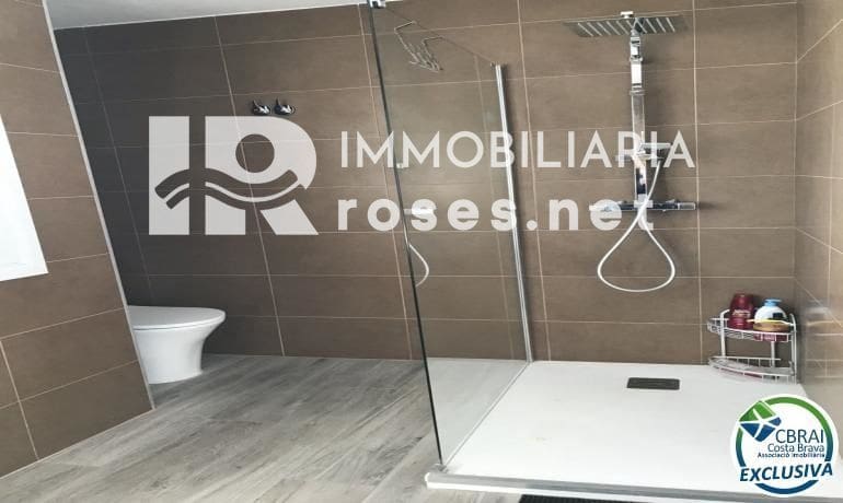 5 slaapkamer Villa te koop in Roses - € 460.000 (Ref: 8198962)