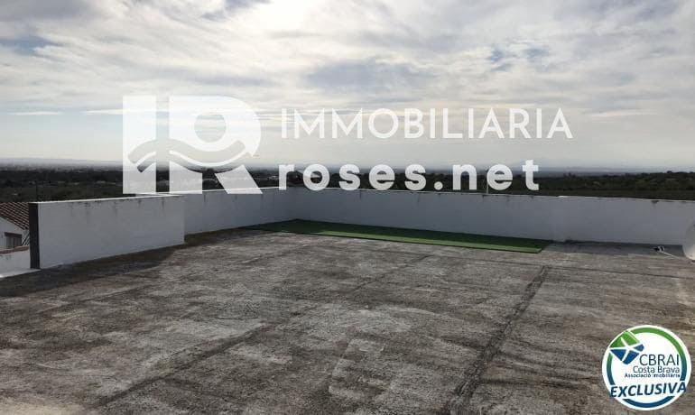 5 slaapkamer Villa te koop in Roses - € 460.000 (Ref: 8198962)