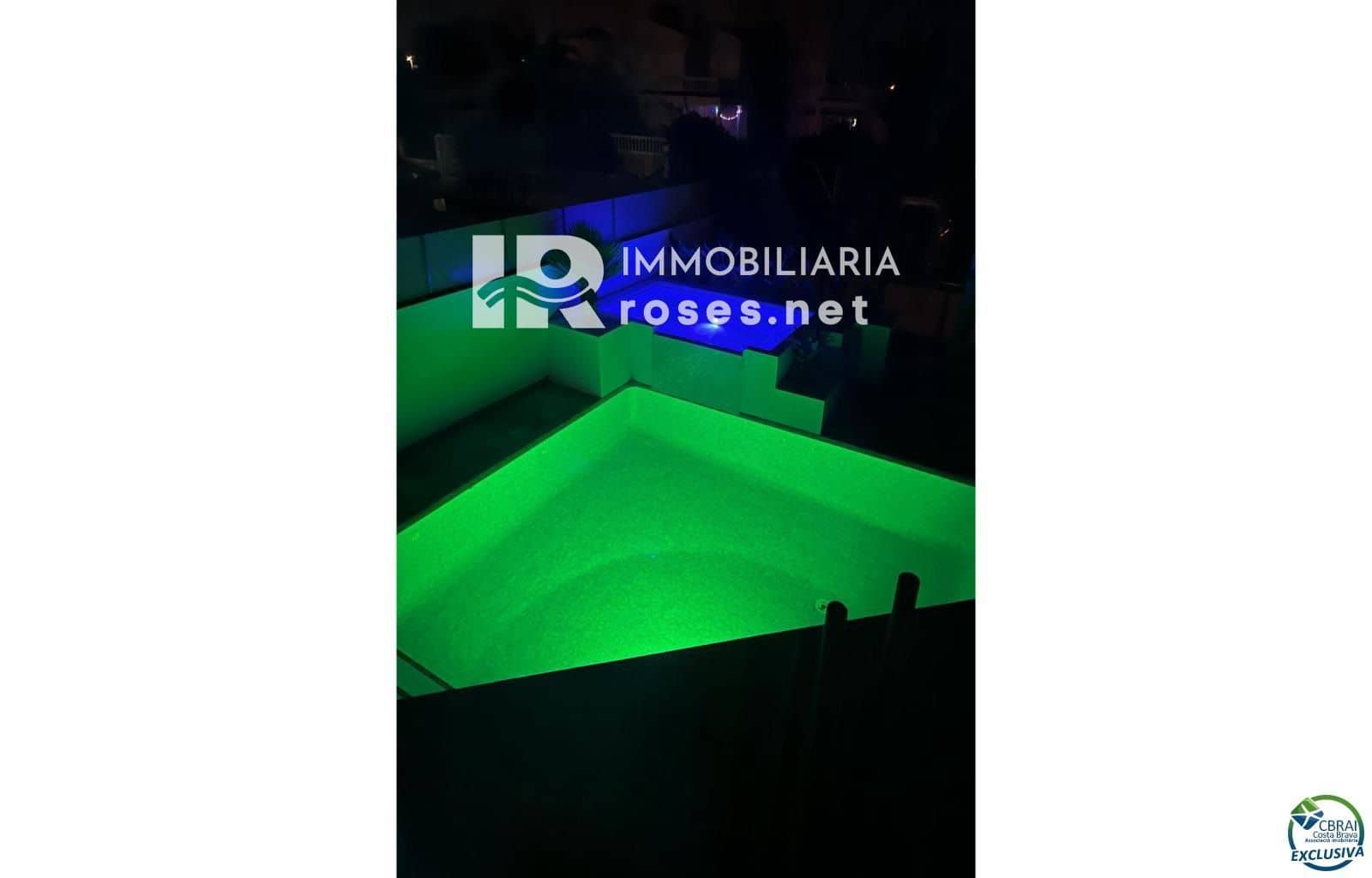 4 slaapkamer Villa te koop in Empuriabrava met zwembad garage - € 1.099.000 (Ref: 8289871)