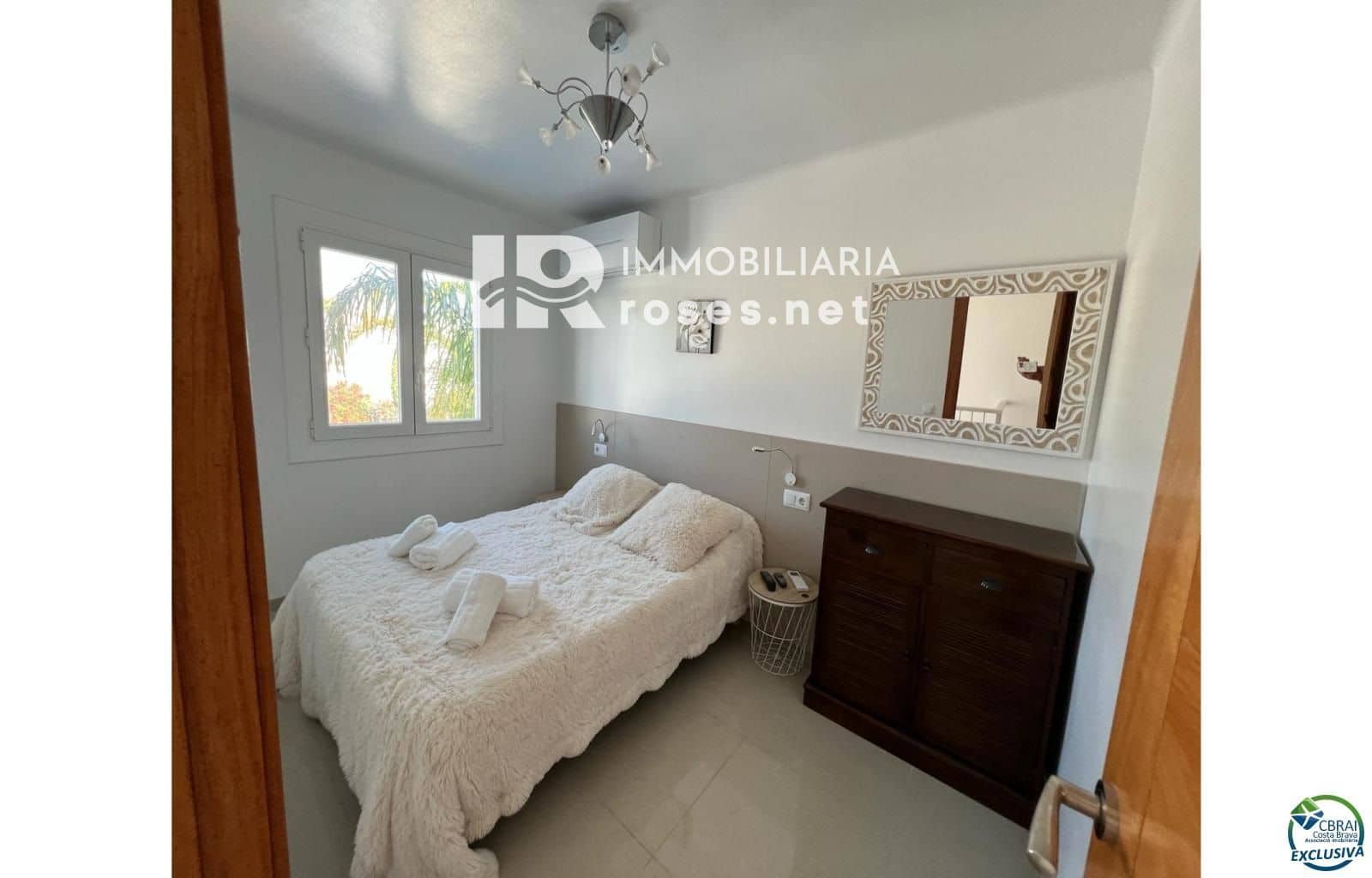 4 slaapkamer Villa te koop in Empuriabrava met zwembad garage - € 1.099.000 (Ref: 8289871)