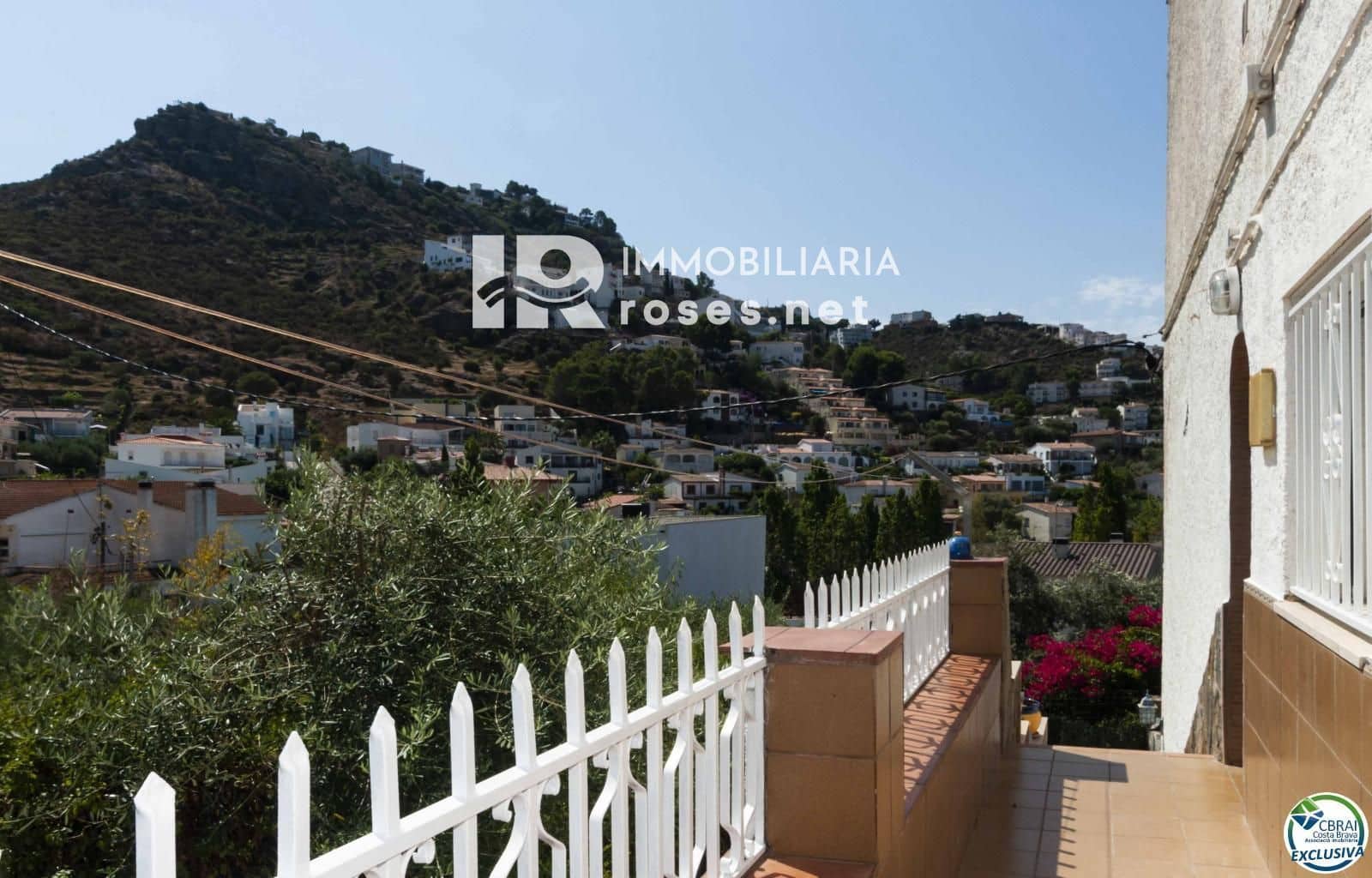 3 bedroom Flat for sale in Roses - € 319,000 (Ref: 8335377)