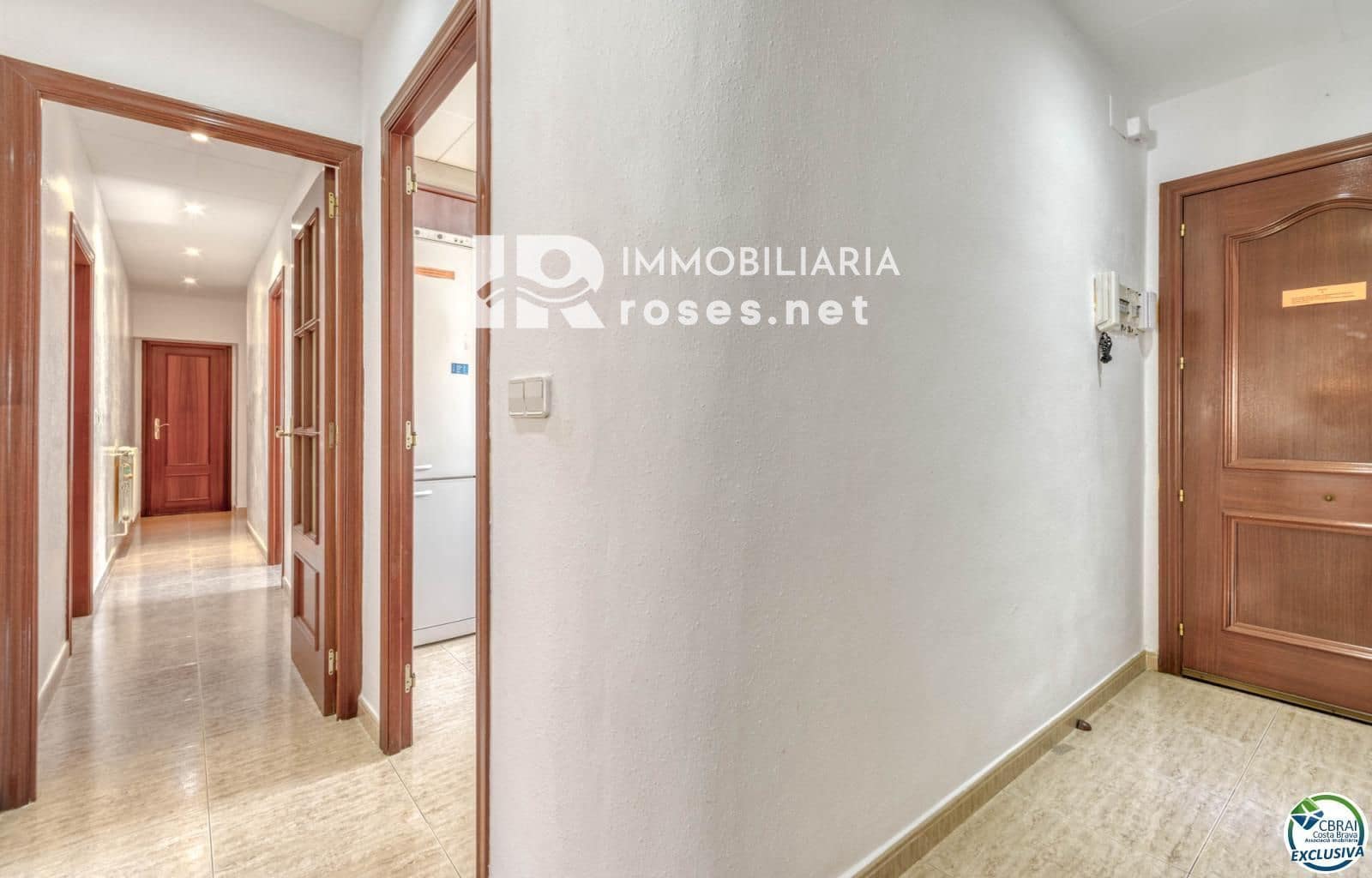 3 bedroom Flat for sale in Roses - € 319,000 (Ref: 8335377)