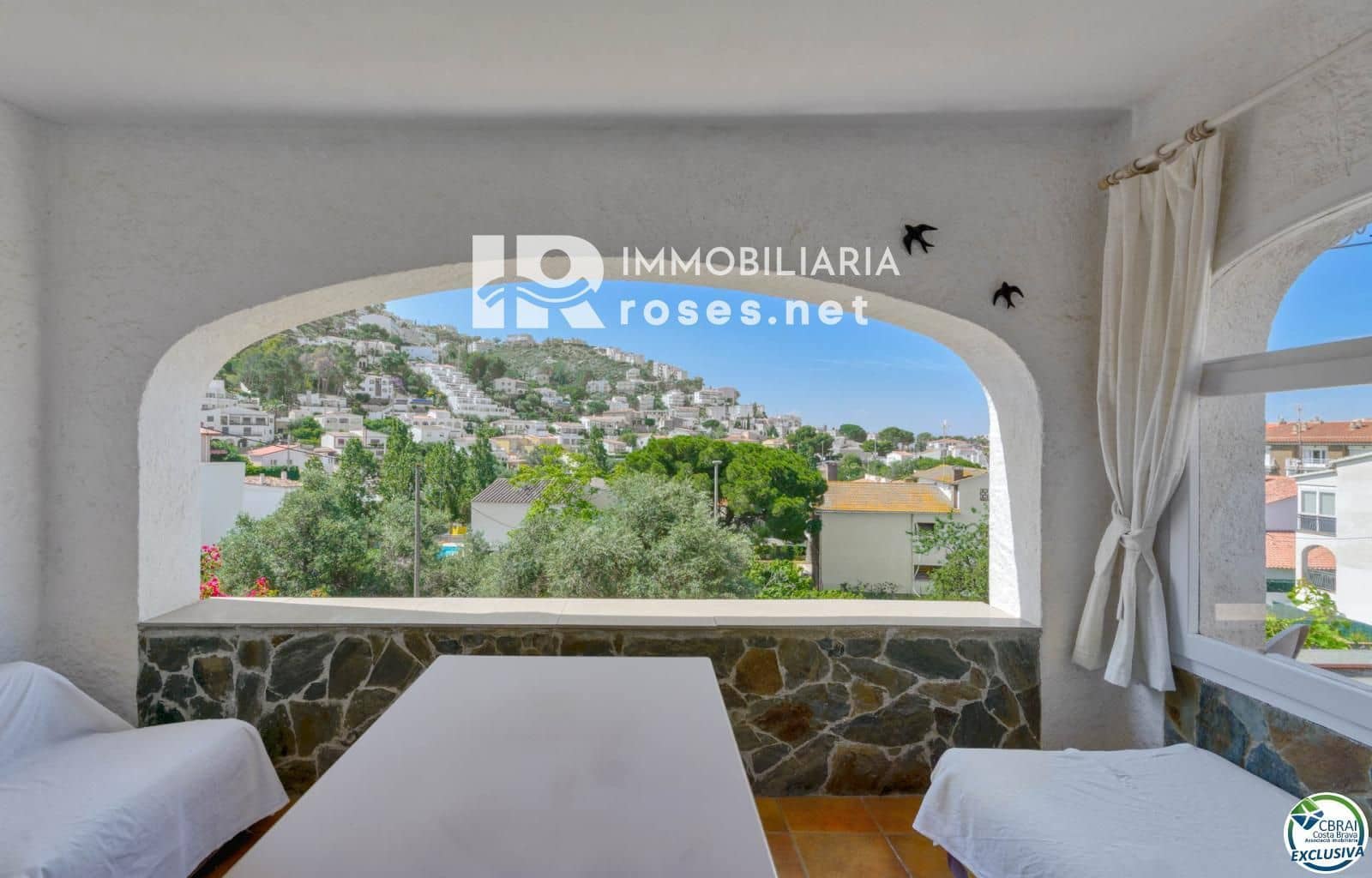 3 bedroom Flat for sale in Roses - € 319,000 (Ref: 8335377)