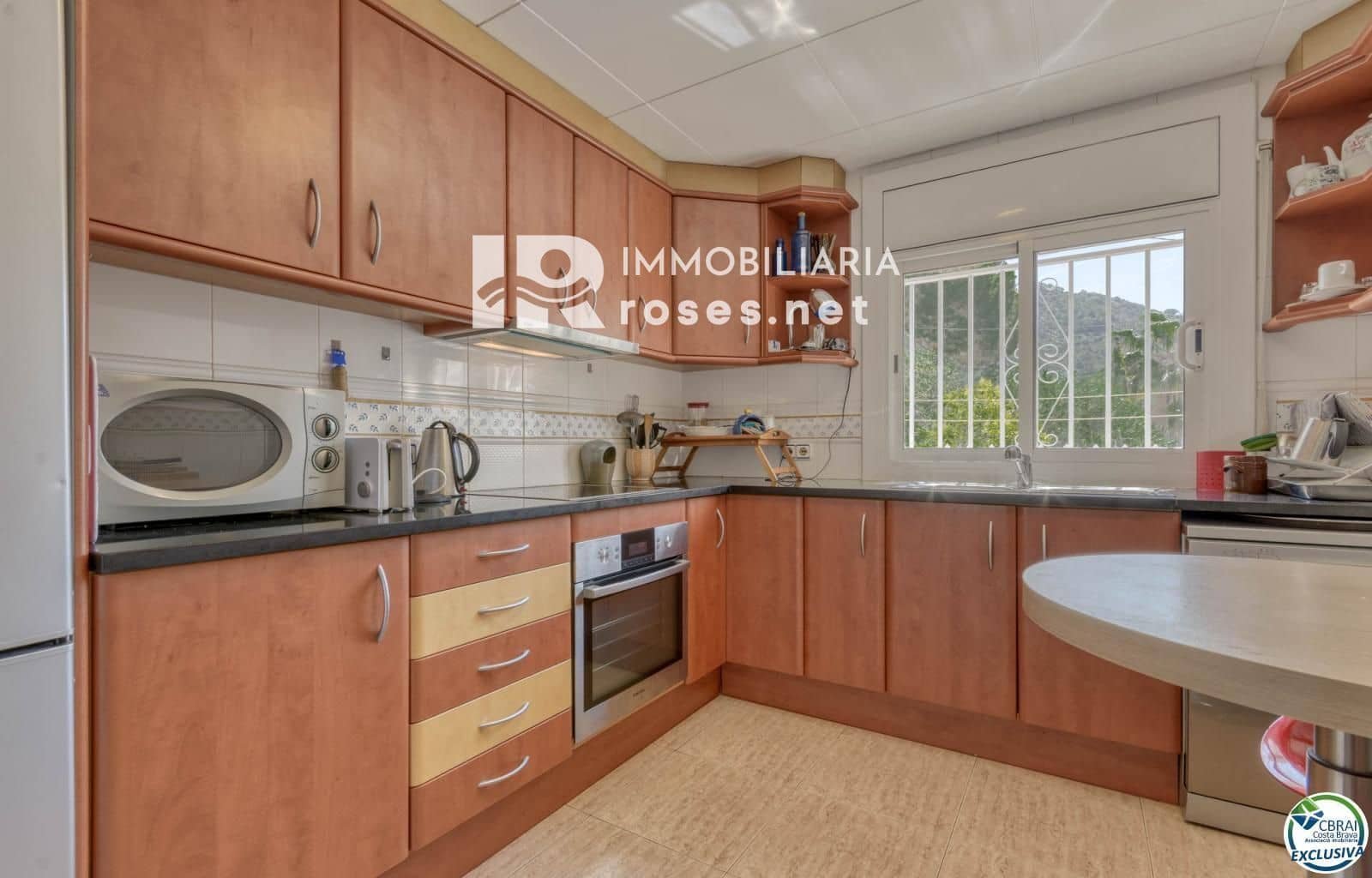 3 bedroom Flat for sale in Roses - € 319,000 (Ref: 8335377)
