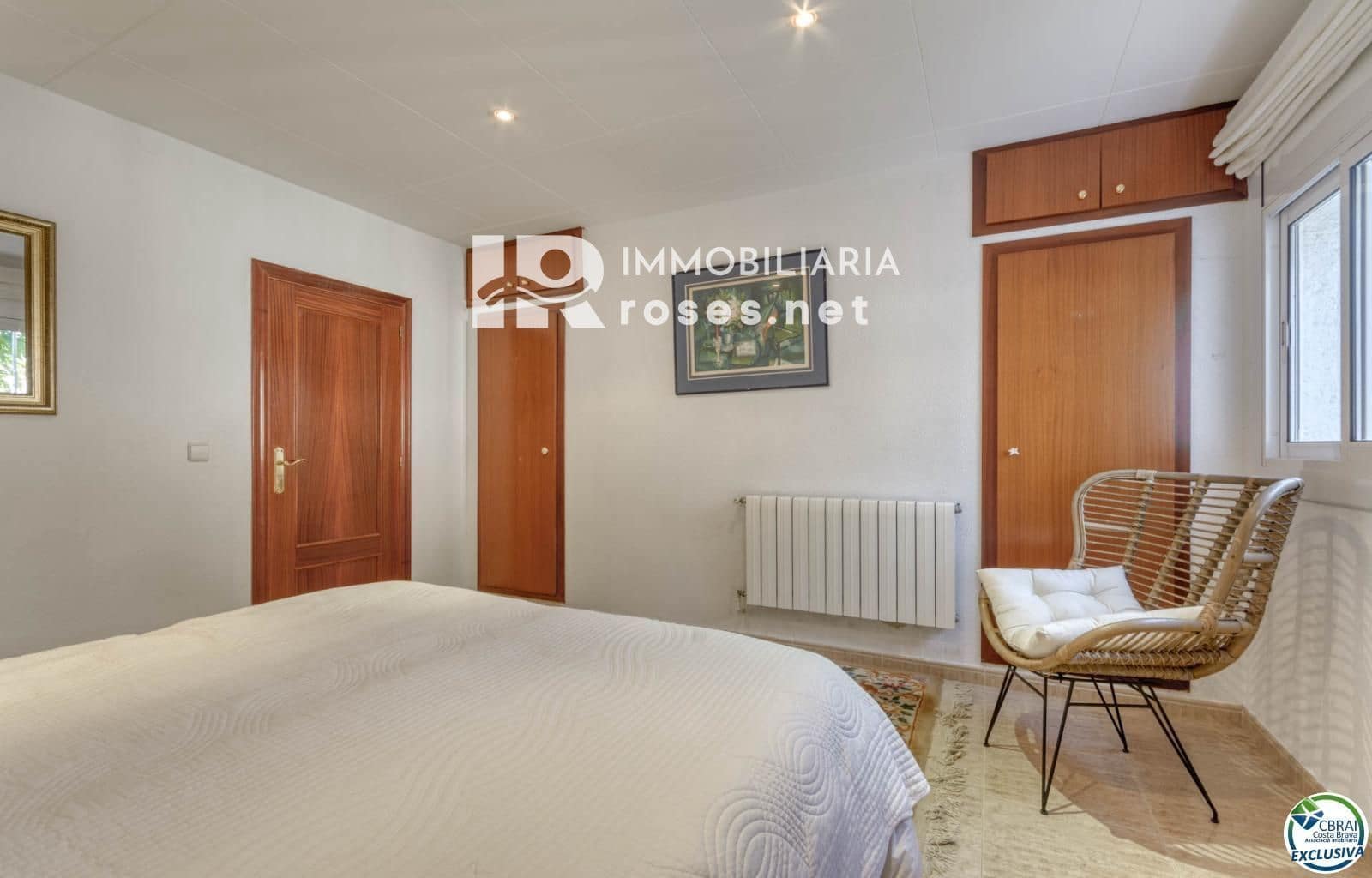 3 bedroom Flat for sale in Roses - € 319,000 (Ref: 8335377)