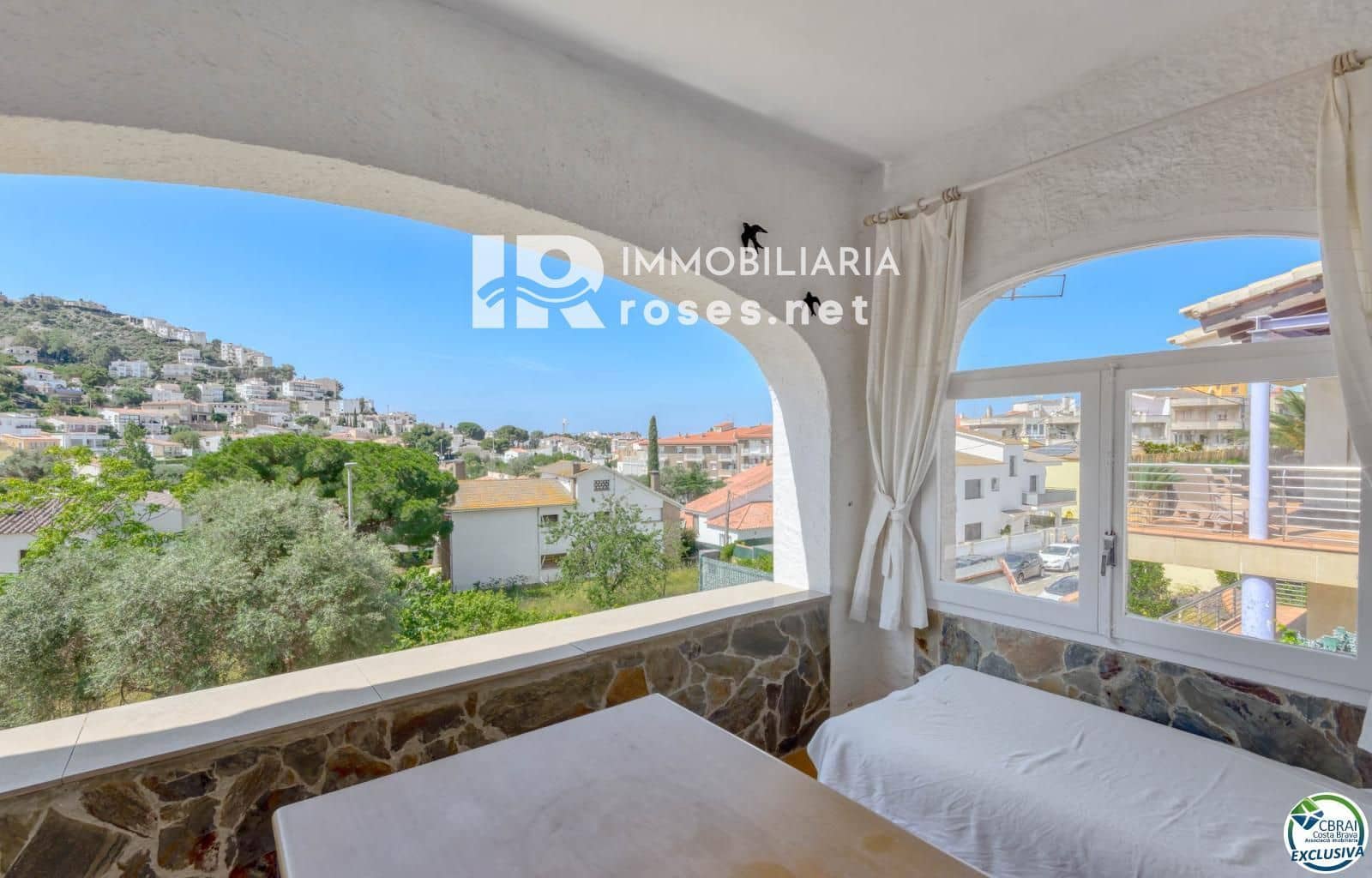 3 bedroom Flat for sale in Roses - € 319,000 (Ref: 8335377)