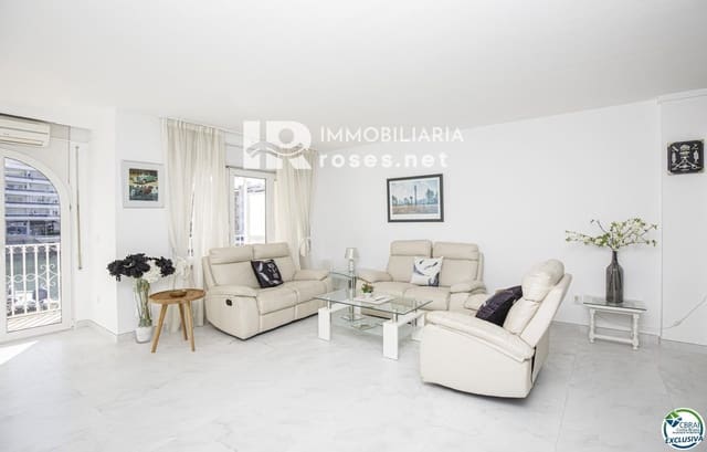 2 slaapkamer Flat te koop in Empuriabrava, Castelló d'Empúries - € 360.000 (Ref: 8389512)