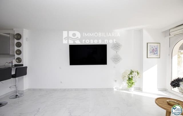 2 slaapkamer Flat te koop in Empuriabrava, Castelló d'Empúries - € 360.000 (Ref: 8389512)