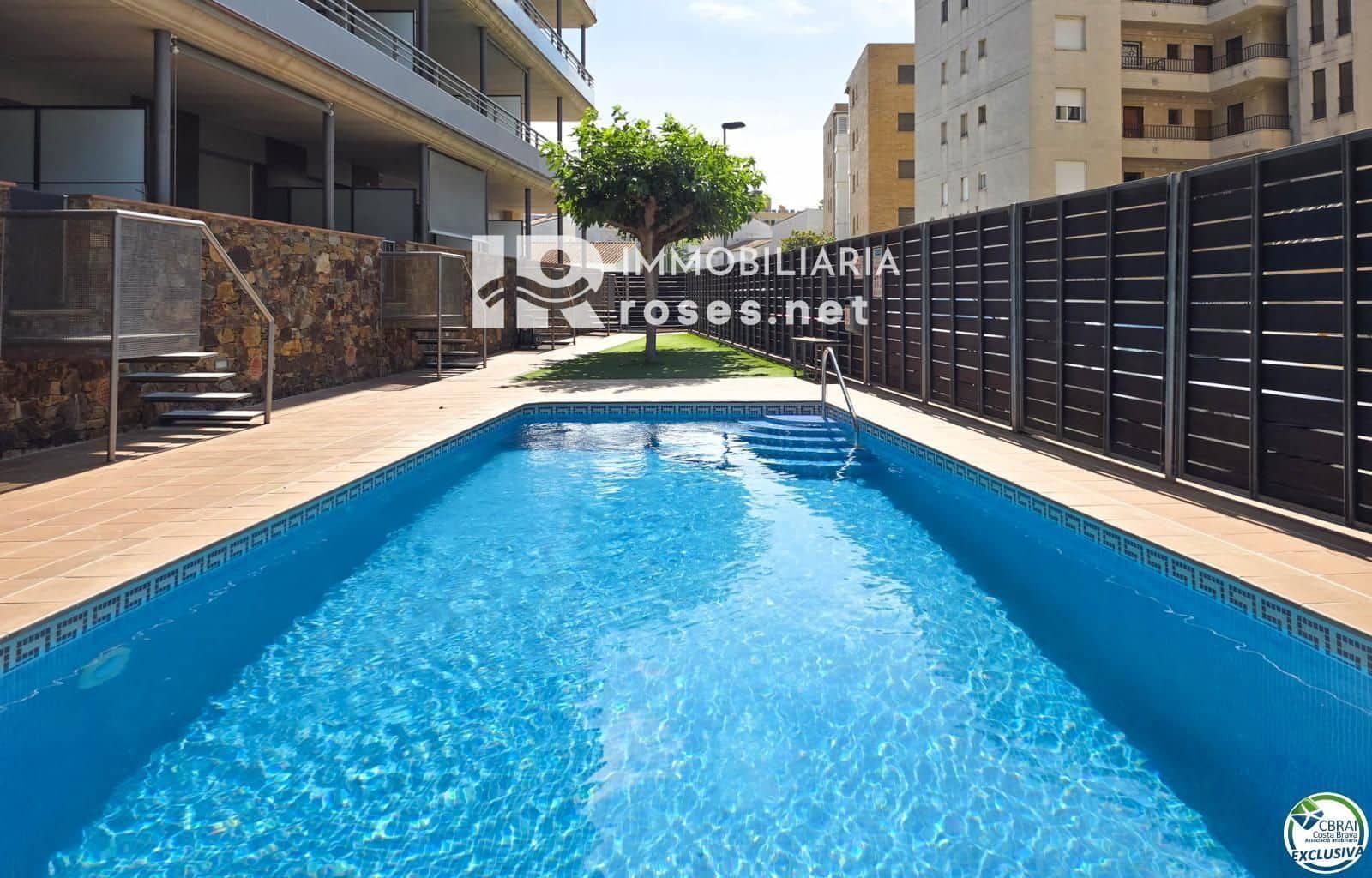 2 soverom Leilighet til salgs i Roses med svømmebasseng - € 298 000 (Ref: 8411756)