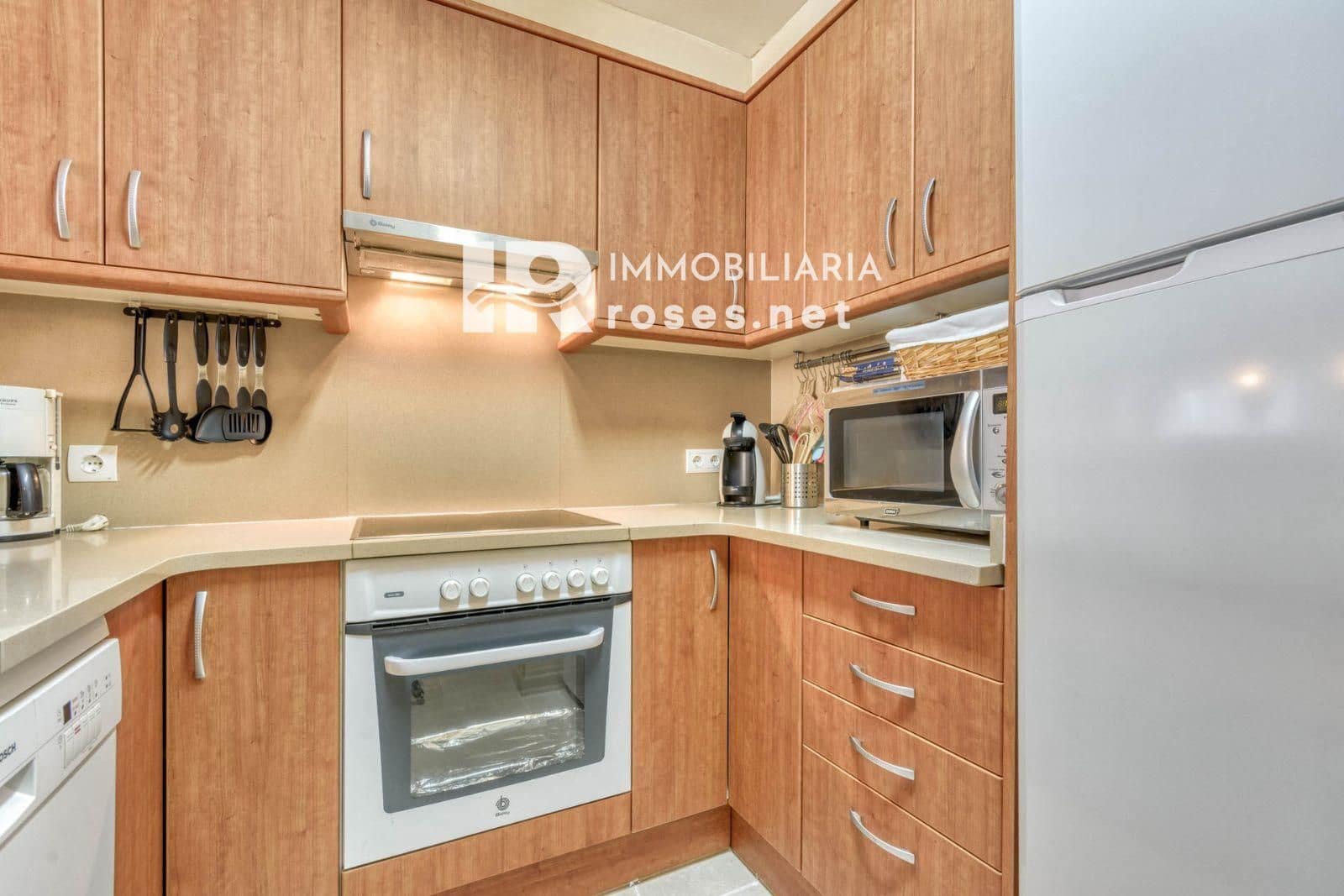 2 soverom Leilighet til salgs i Roses med svømmebasseng - € 298 000 (Ref: 8411756)