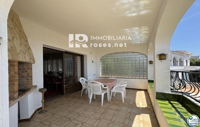 2 bedroom Villa for sale in El Mas Fumats, Roses with garage - € 389,000 (Ref: 8416258)