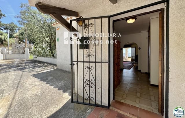 2 bedroom Villa for sale in El Mas Fumats, Roses with garage - € 389,000 (Ref: 8416258)