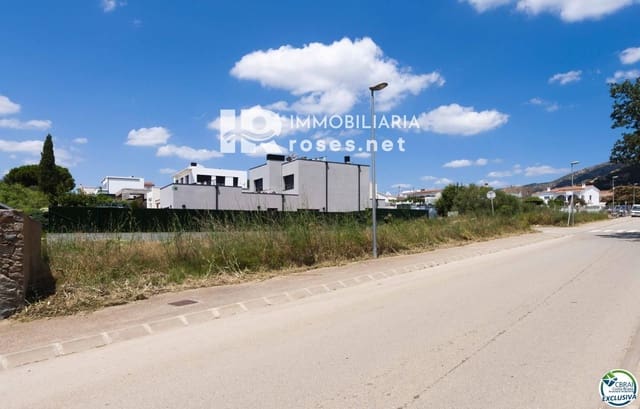 Building Plot for sale in Roses - € 133,000 (Ref: 8425081)