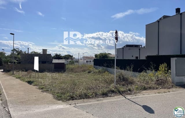 Building Plot for sale in Roses - € 133,000 (Ref: 8425081)