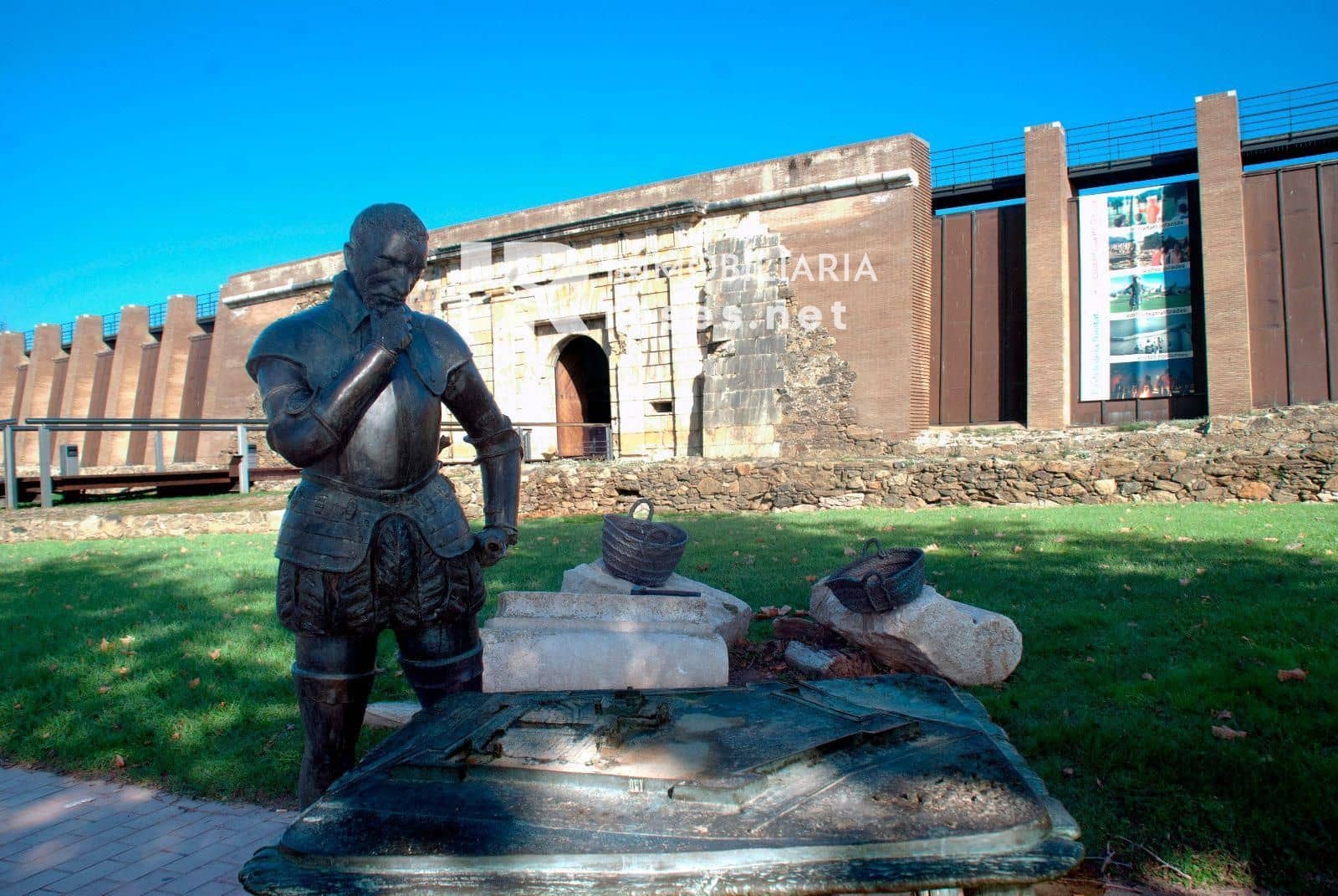 Byggetomt til salgs i Roses - € 133 000 (Ref: 8425081)