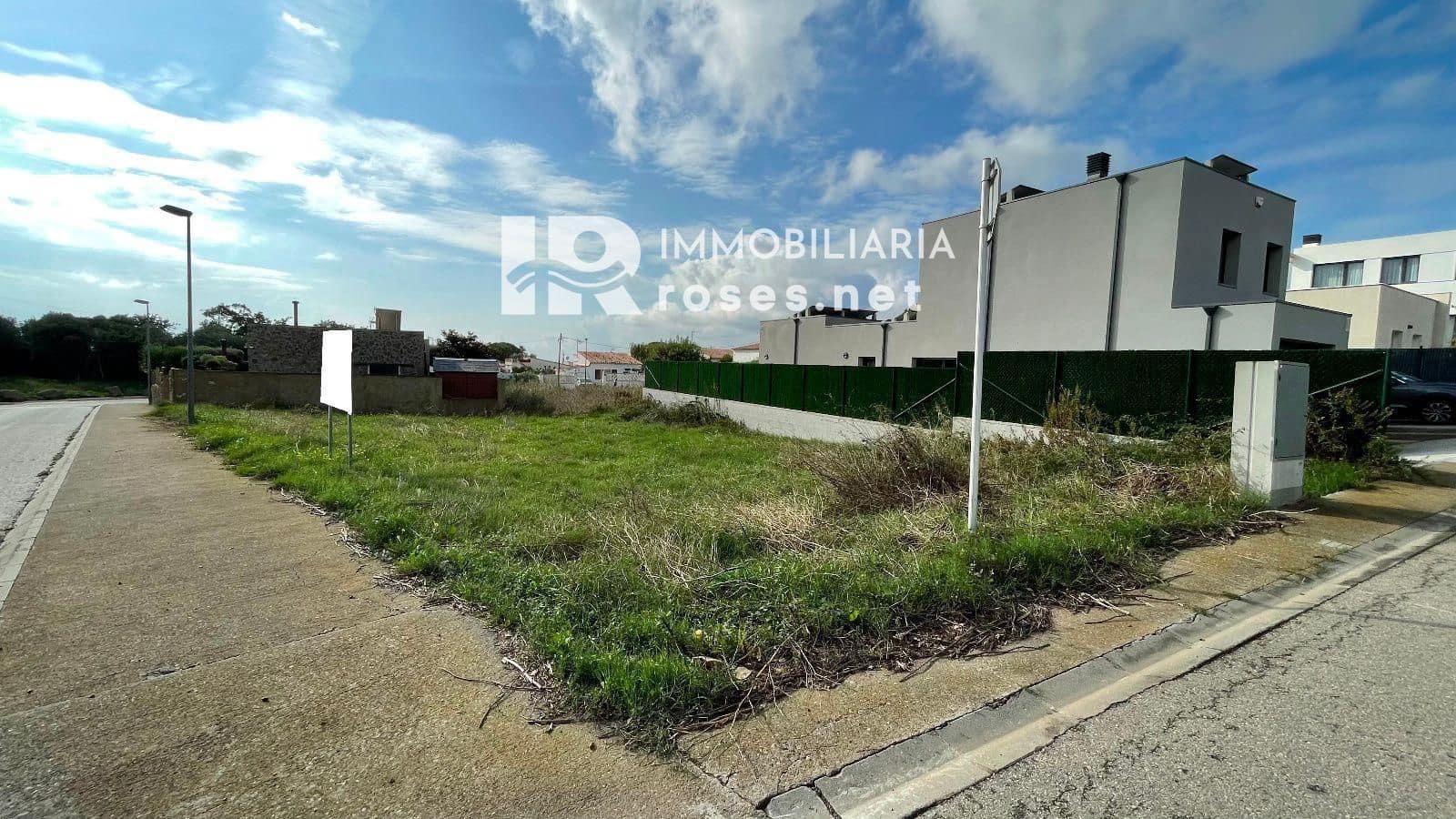 Byggetomt til salgs i Roses - € 133 000 (Ref: 8425081)