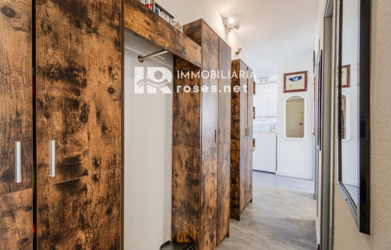 2 bedroom Flat for sale in Roses - € 229,000 (Ref: 8582996)