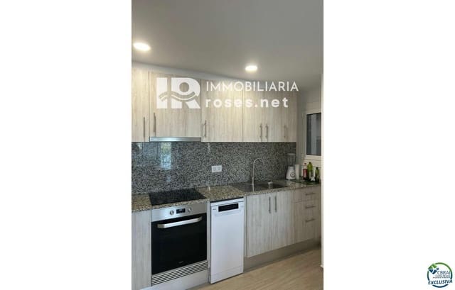 2 slaapkamer Flat te koop in Empuriabrava, Castelló d'Empúries - € 225.000 (Ref: 8685284)