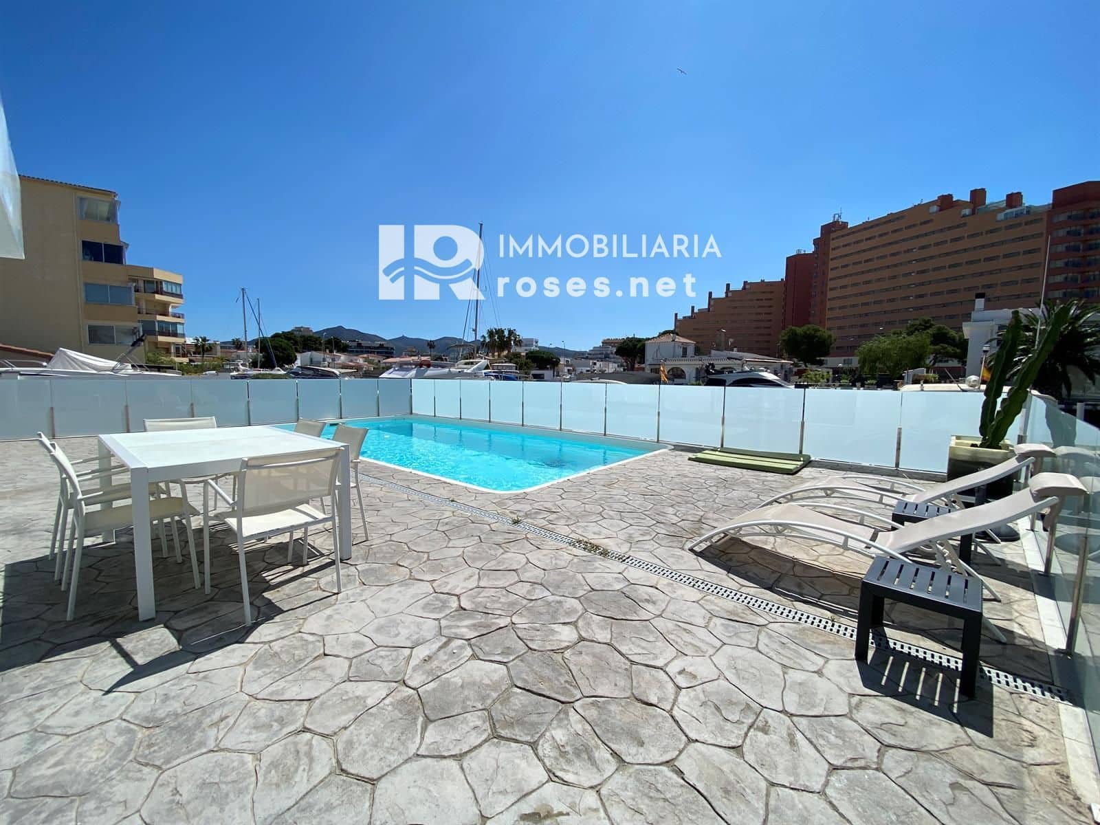 4 soverom Villa til salgs i Santa Margarida med svømmebasseng garasje - € 875 000 (Ref: 8688251)