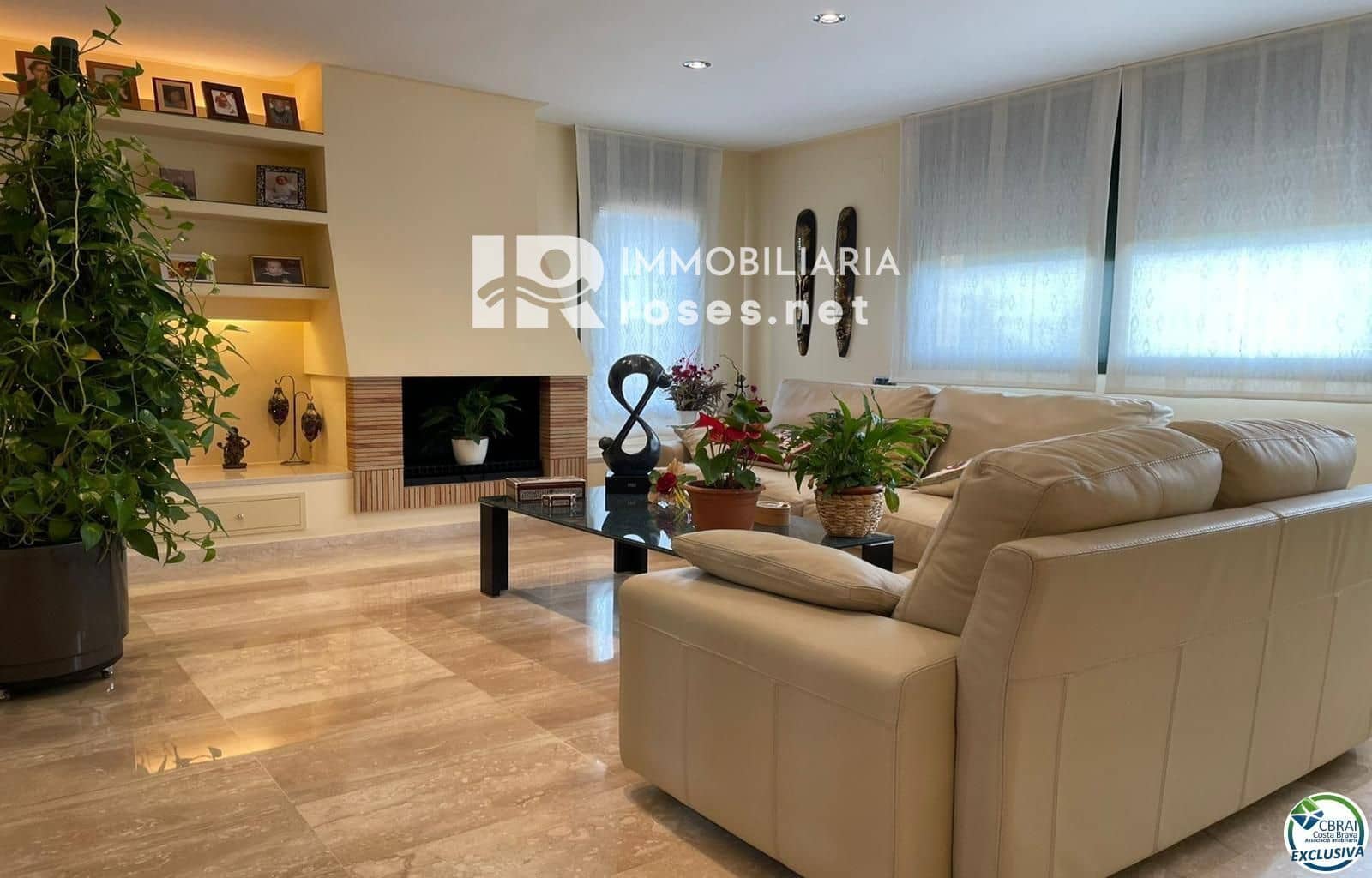 4 Zimmer Villa zu verkaufen in La Bisbal d'Emporda mit Pool Garage - 550.000 € (Ref: 8691887)