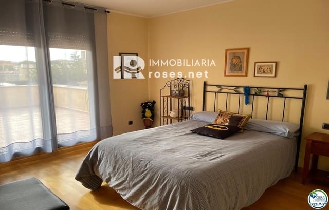 4 bedroom Villa for sale in La Bisbal d'Empordà with pool garage - € 550,000 (Ref: 8691887)