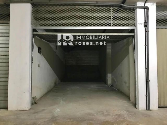 Garage for sale in Roses - € 45,000 (Ref: 8703041)