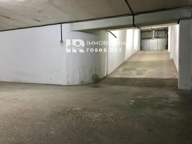 Garage for sale in Roses - € 45,000 (Ref: 8703041)