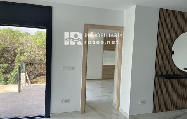 3 quarto Moradia para venda em El Mas Fumats, Roses com piscina garagem - 669 000 € (Ref: 8741880)
