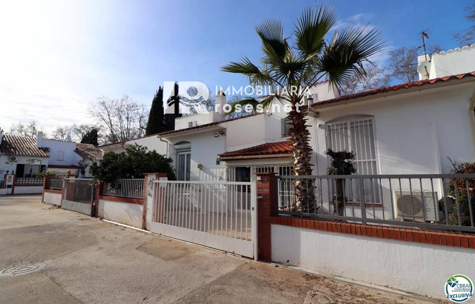 3 bedroom Villa for sale in Empuriabrava - € 259,000 (Ref: 8855527)