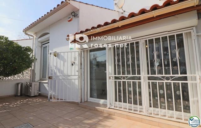 3 makuuhuone Huvila myytävänä paikassa Empuriabrava, Castelló d'Empúries - 259 000 € (Ref: 8855527)