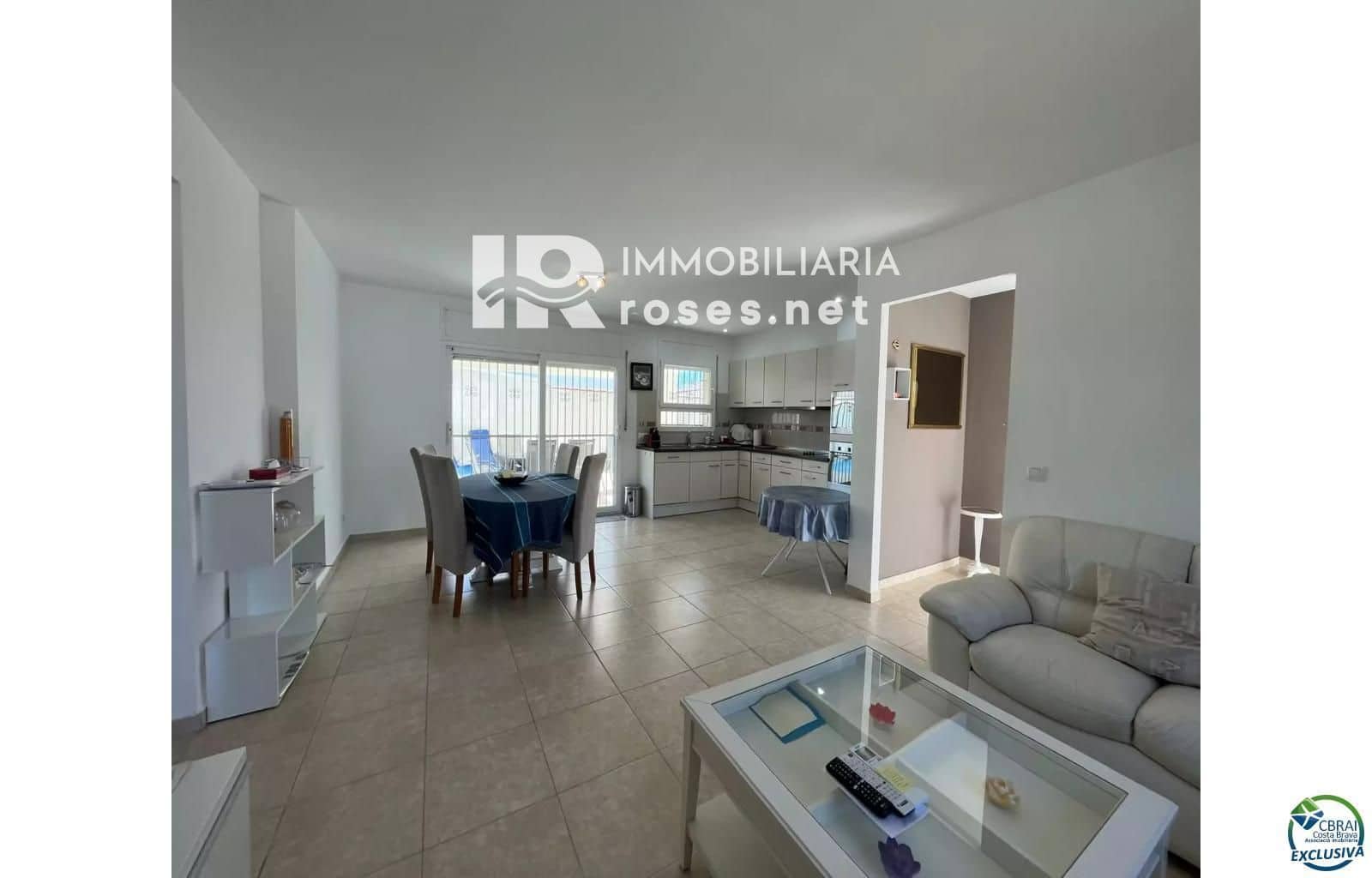 3 chambre Villa/Maison à vendre à Empuriabrava avec piscine - 490 000 € (Ref: 8869976)