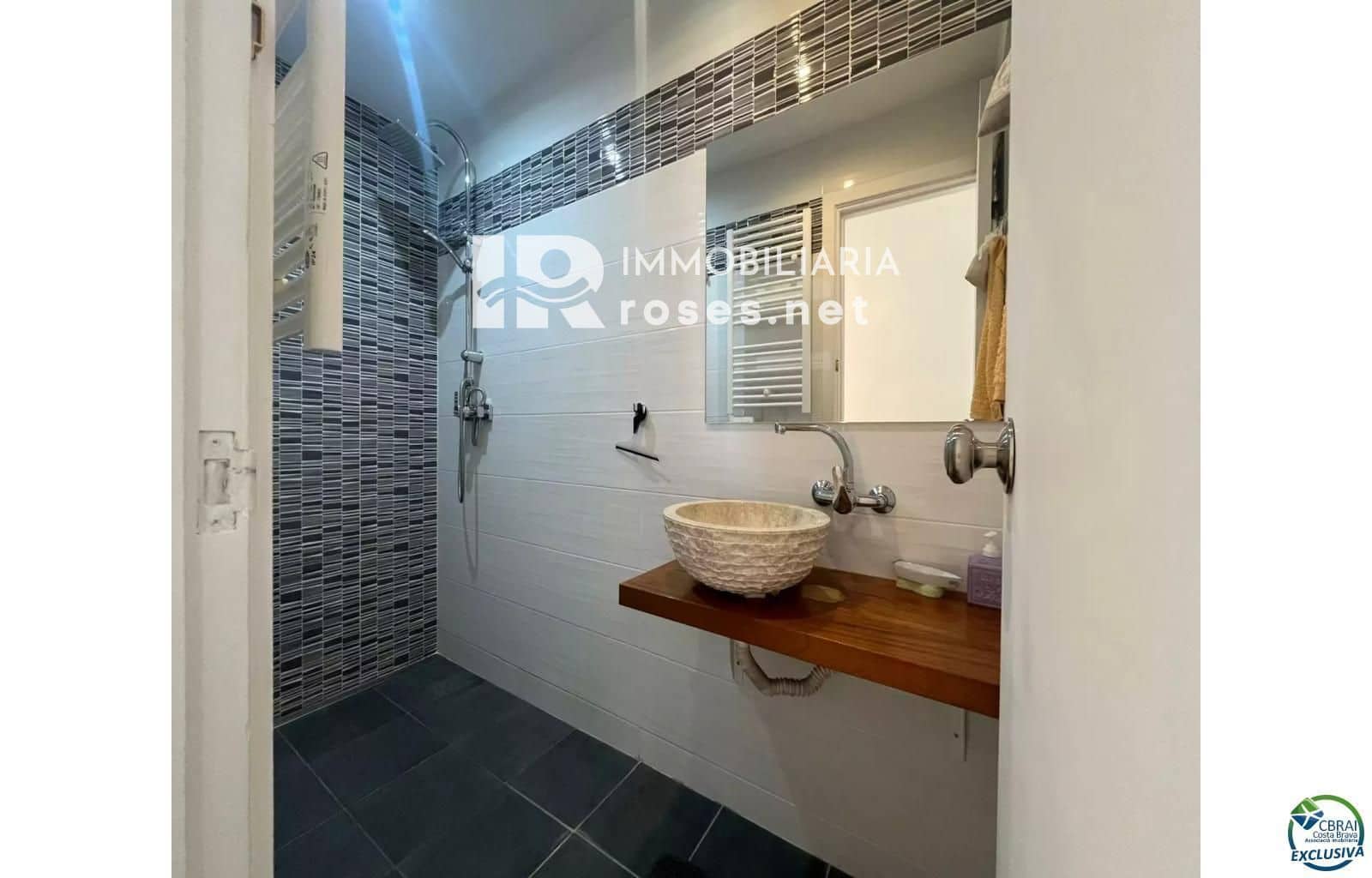 3 chambre Villa/Maison à vendre à Empuriabrava avec piscine - 490 000 € (Ref: 8869976)