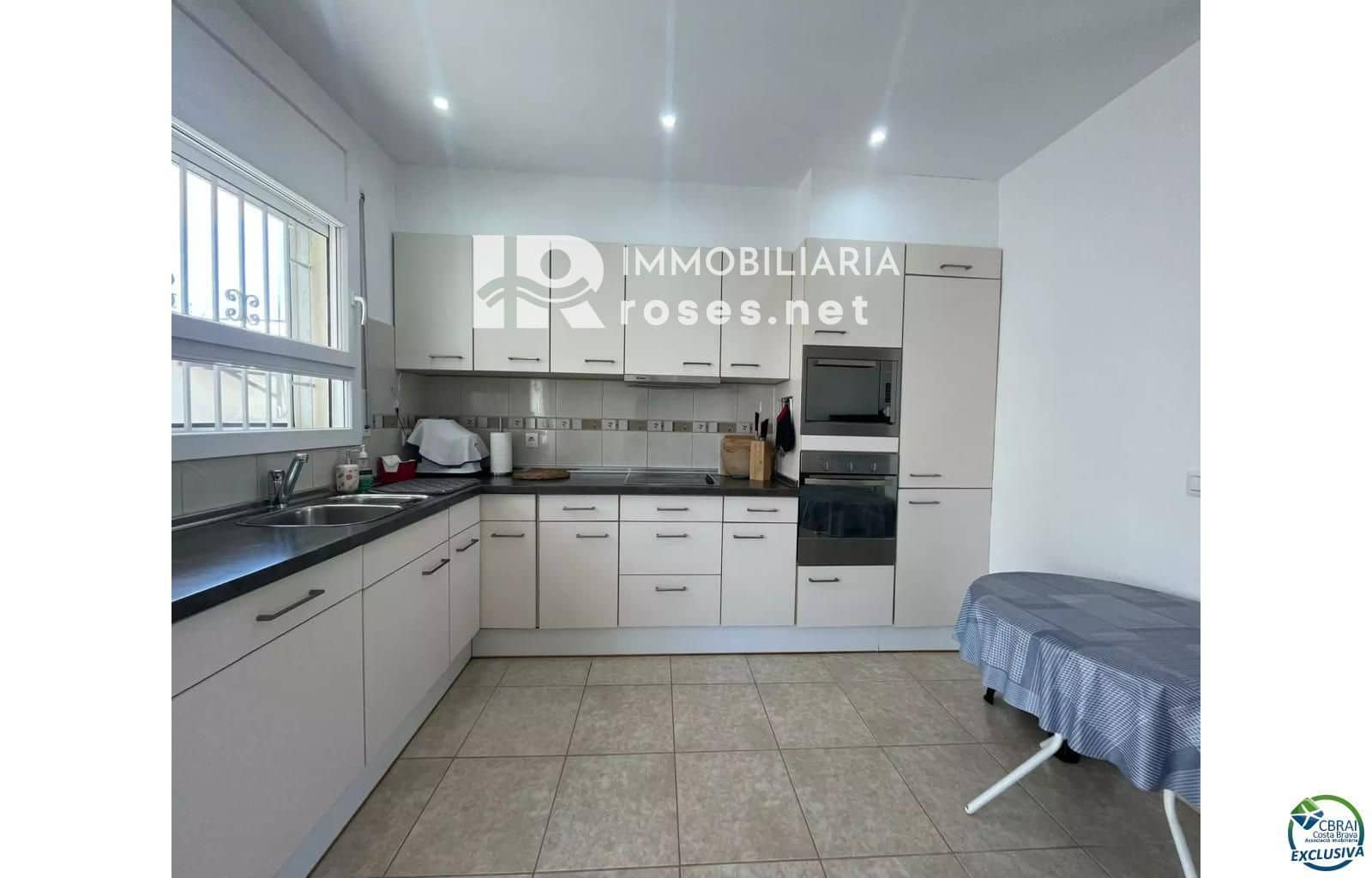 3 chambre Villa/Maison à vendre à Empuriabrava avec piscine - 490 000 € (Ref: 8869976)