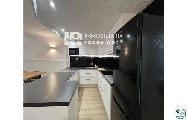 2 slaapkamer Flat te koop in Empuriabrava, Castelló d'Empúries - € 265.000 (Ref: 8880339)