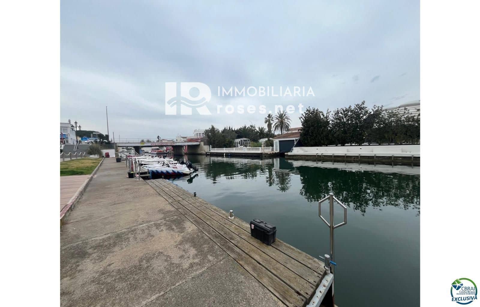 2 bedroom Flat for sale in Empuriabrava - € 265,000 (Ref: 8880339)