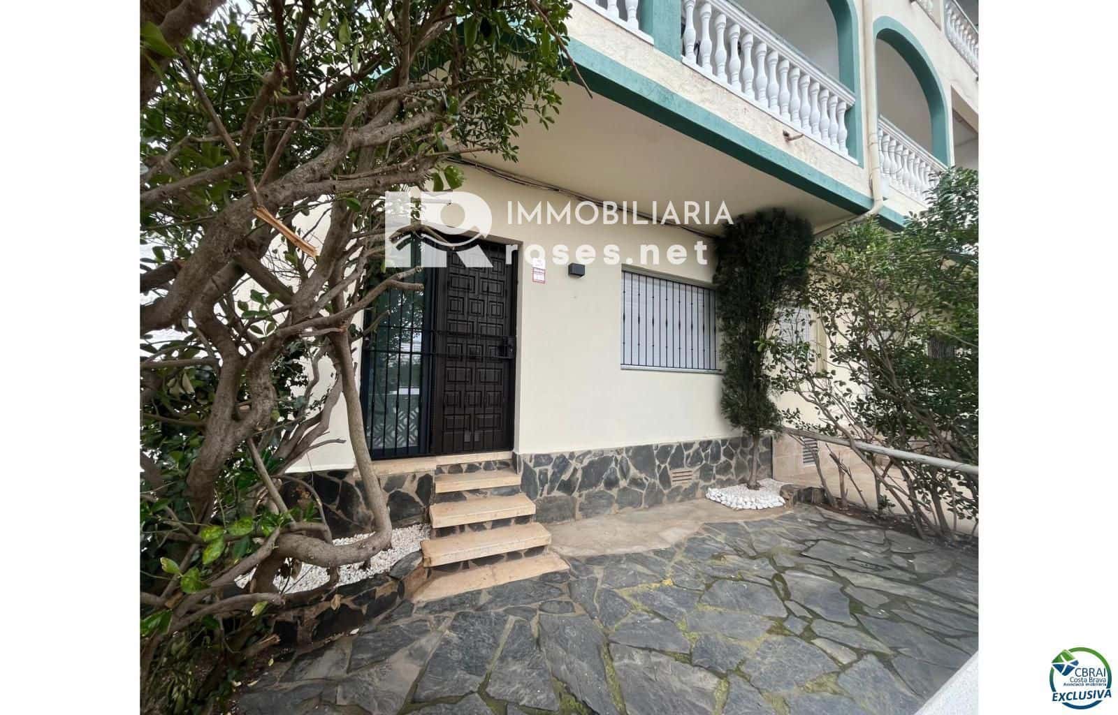 2 bedroom Flat for sale in Empuriabrava - € 265,000 (Ref: 8880339)