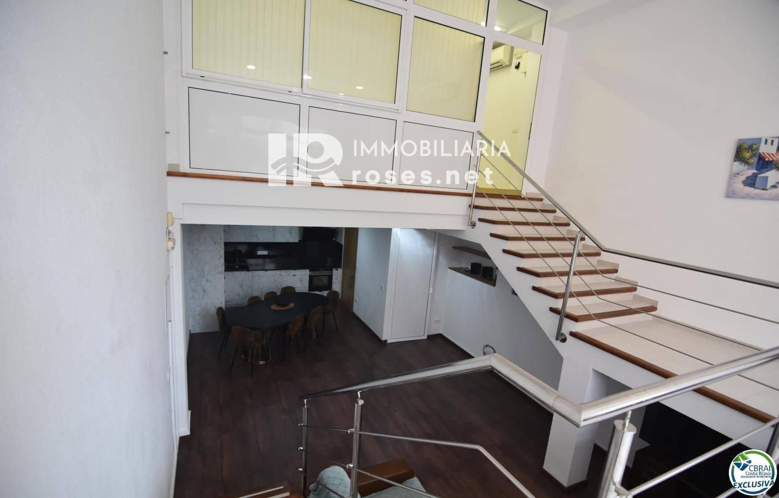 Erhverv til salg i Empuriabrava med garage - € 145.000 (Ref: 8880340)