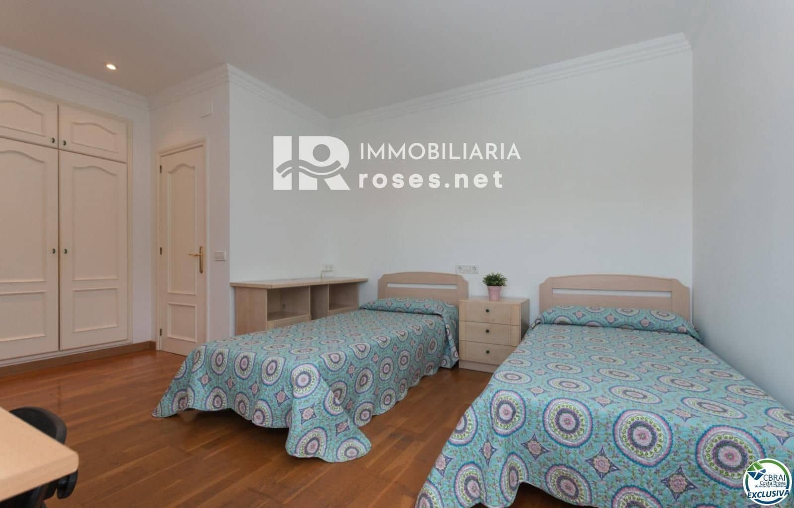 4 sypialnia Willa na sprzedaż w Roses z basenem garażem - 598 000 € (Ref: 8884816)