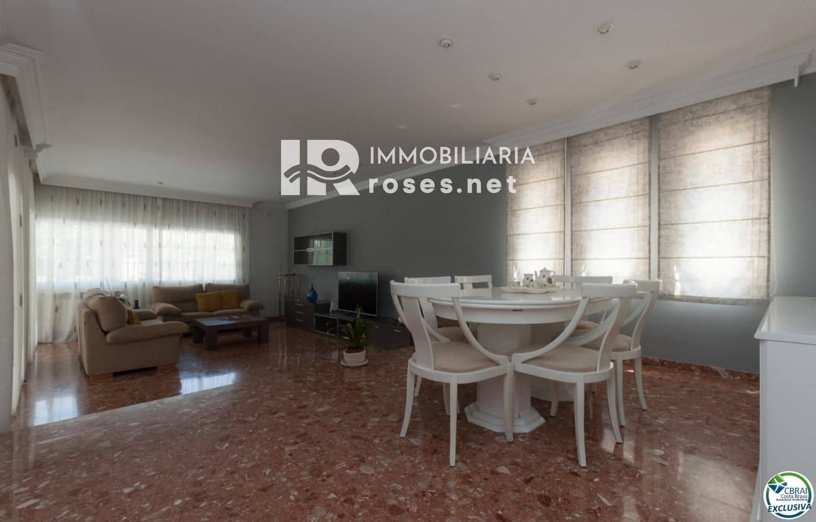 4 sypialnia Willa na sprzedaż w Roses z basenem garażem - 598 000 € (Ref: 8884816)