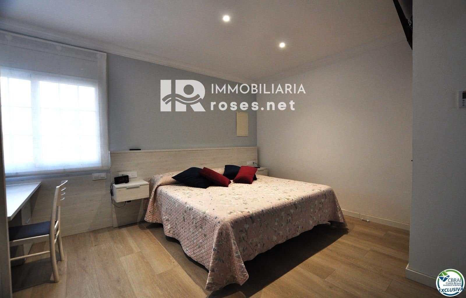 4 sypialnia Willa na sprzedaż w Roses z basenem garażem - 598 000 € (Ref: 8884816)