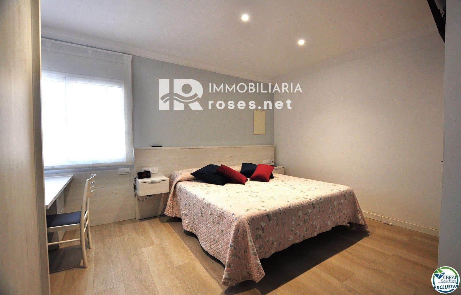 4 sypialnia Willa na sprzedaż w Roses z basenem garażem - 598 000 € (Ref: 8884816)